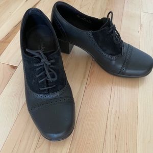 Clarks Women's Black Lace-Up Heels- Size 8 M
